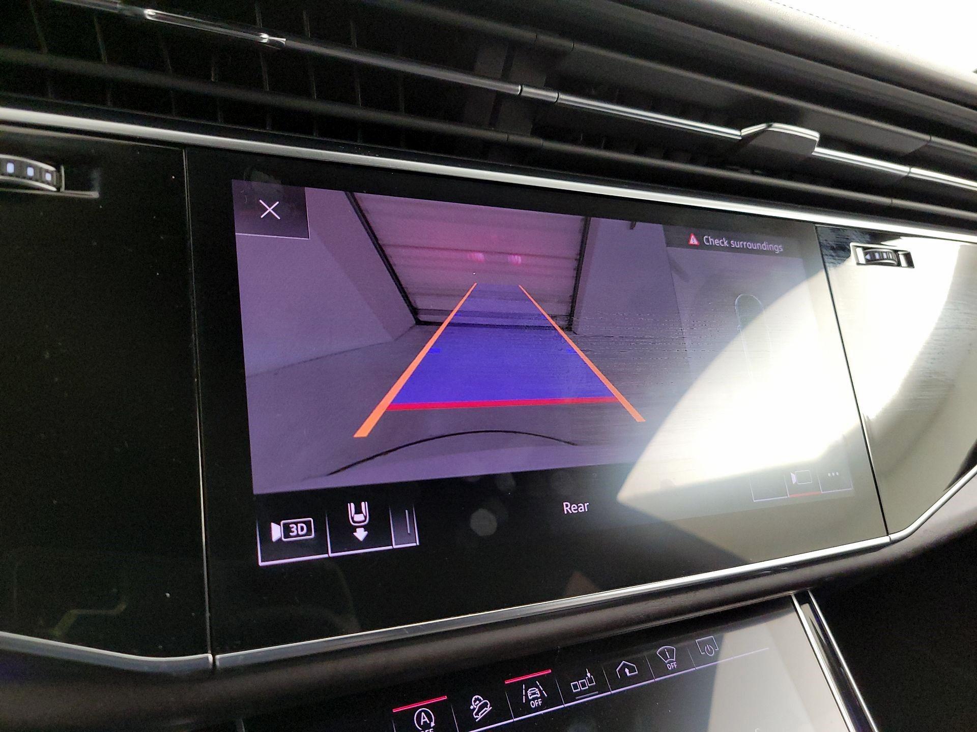 Thumbnail: 2019 Audi Q8 - 15