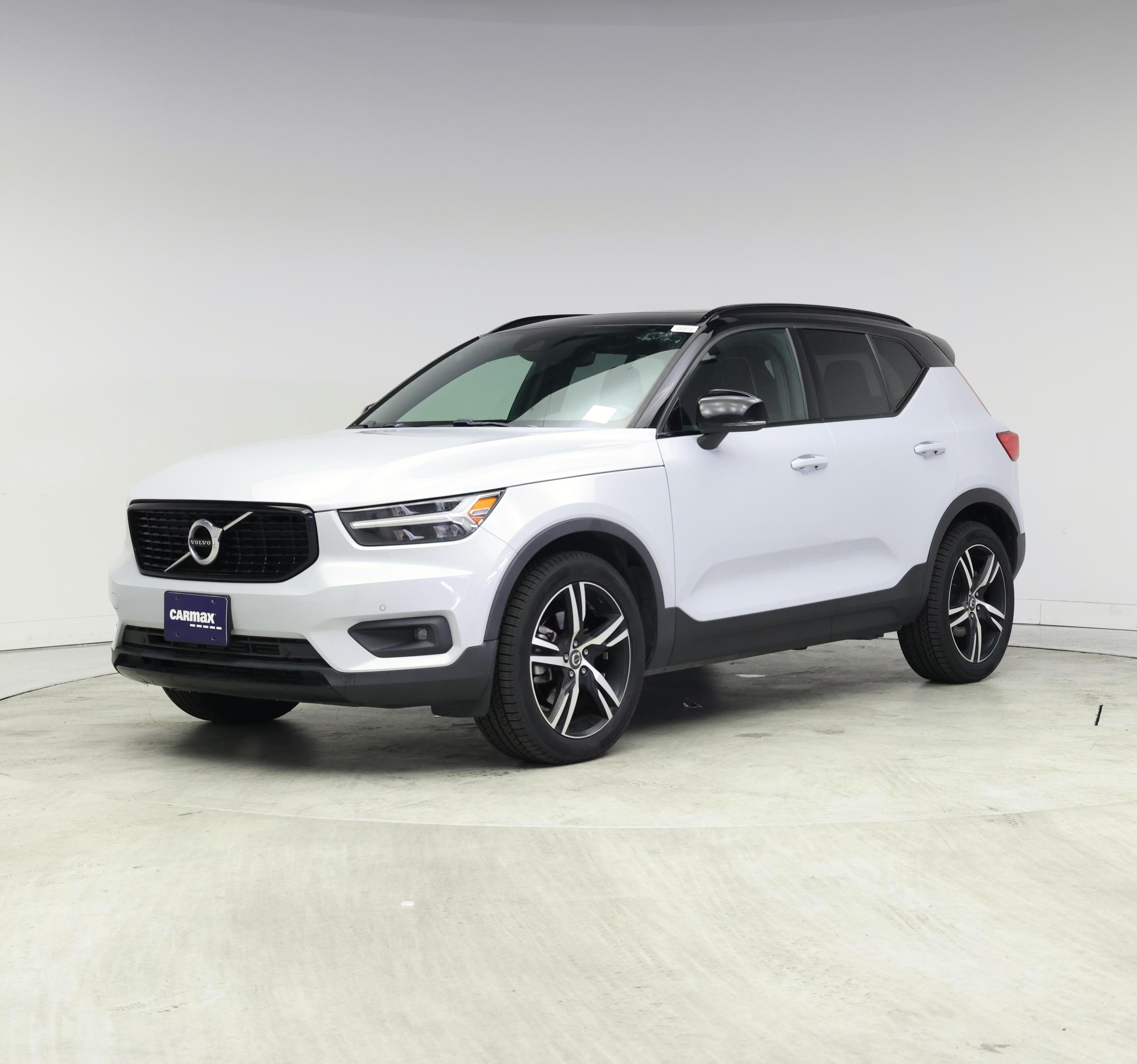 Thumbnail: 2021 Volvo XC40 - 4