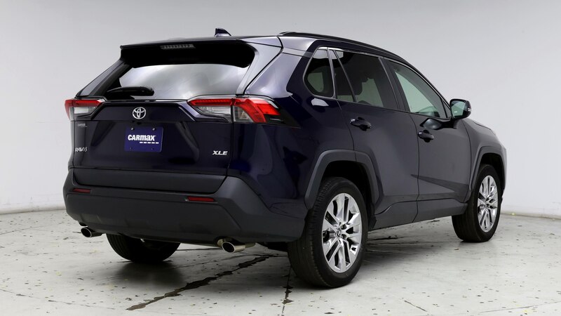 2020 Toyota RAV4 XLE Premium 8