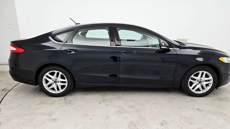 2014 Ford Fusion SE 4