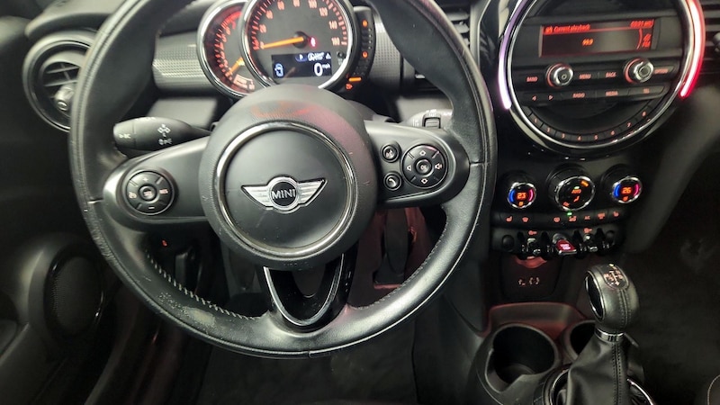 2014 MINI Cooper Hardtop  10