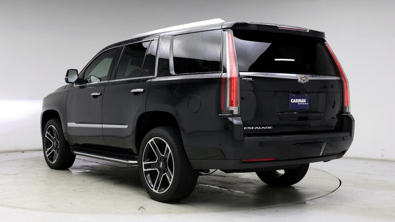 2019 Cadillac Escalade Luxury 2