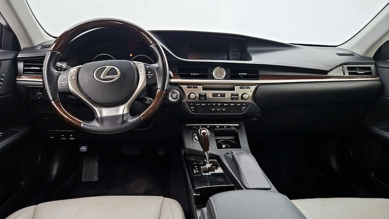 2015 Lexus ES 350 9