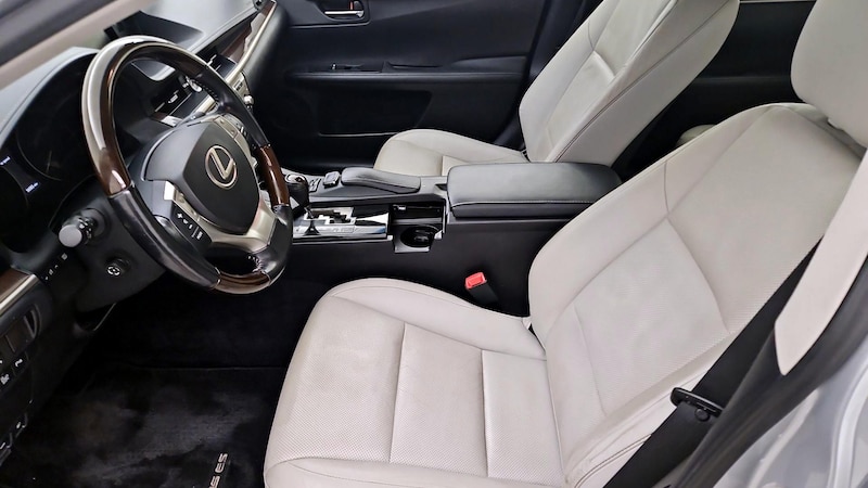 2015 Lexus ES 350 11