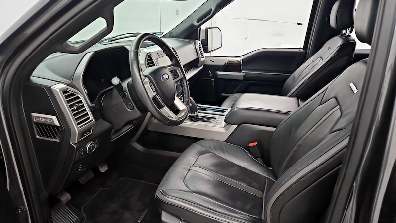 2016 Ford F-150 Platinum 11