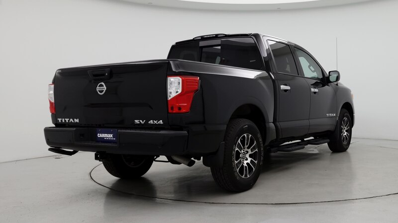 2021 Nissan Titan SV 8