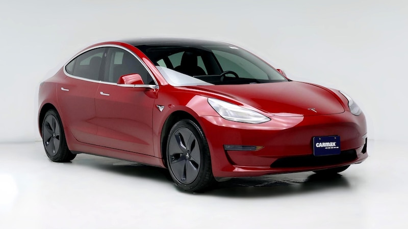 2019 Tesla Model 3 Standard Range Hero Image