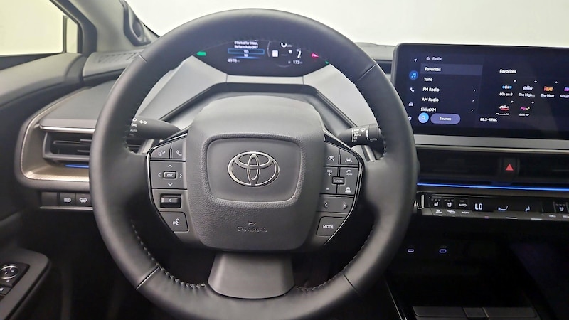 2024 Toyota Prius Limited 10