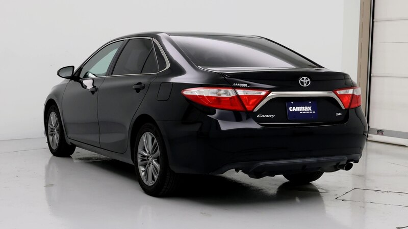 2017 Toyota Camry SE 2