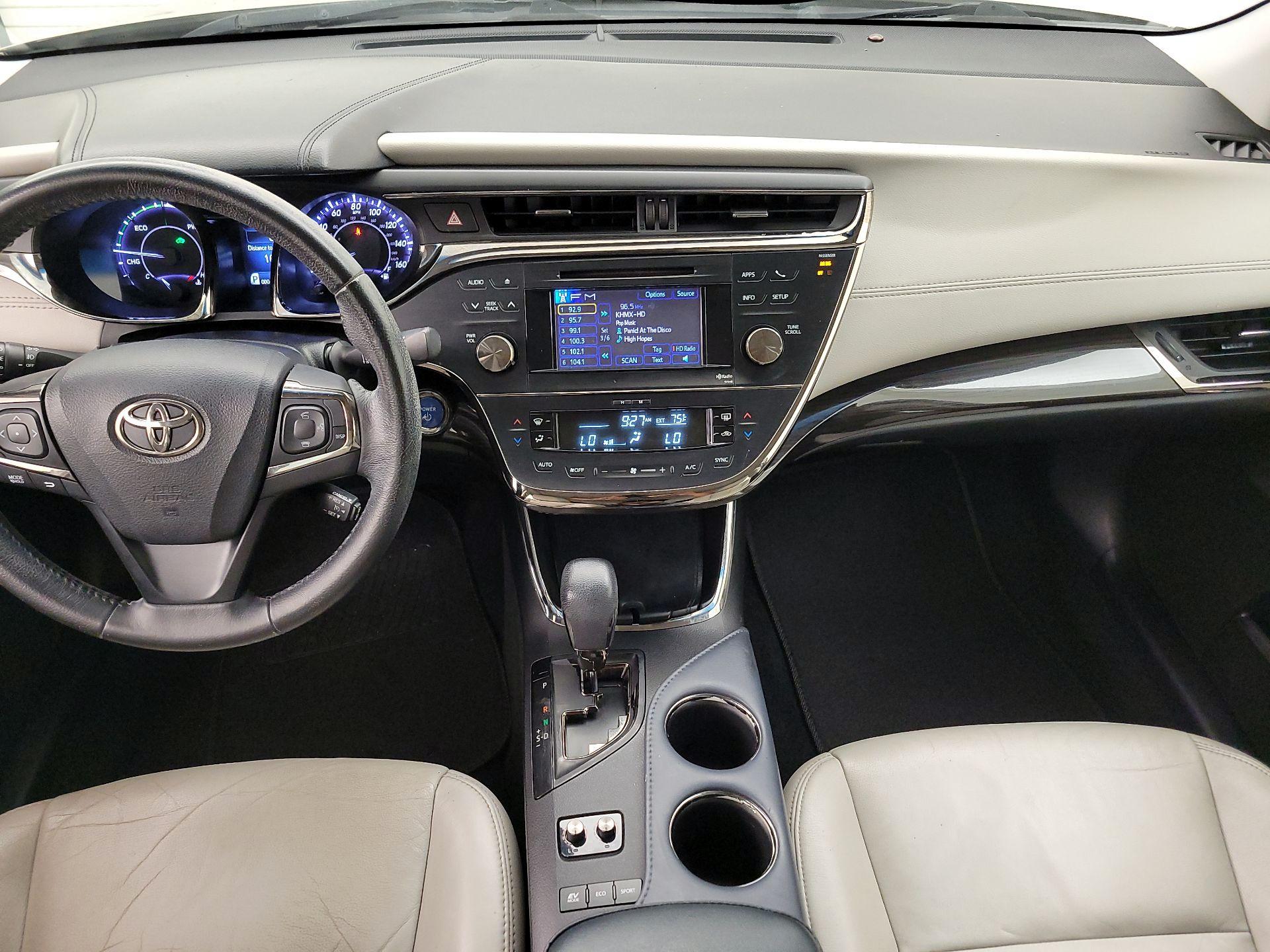 Thumbnail: 2013 Toyota Avalon - 9