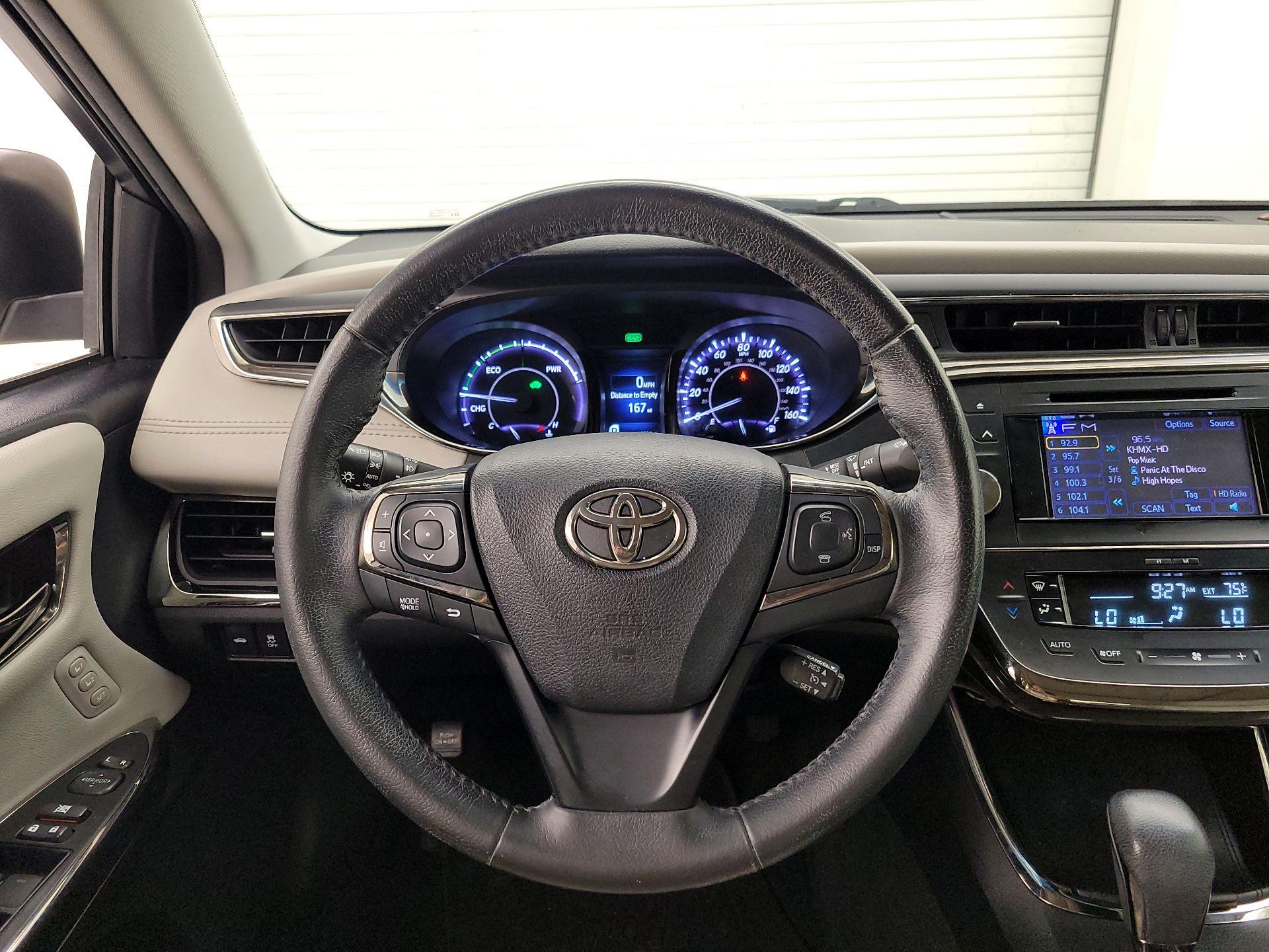 Thumbnail: 2013 Toyota Avalon - 10