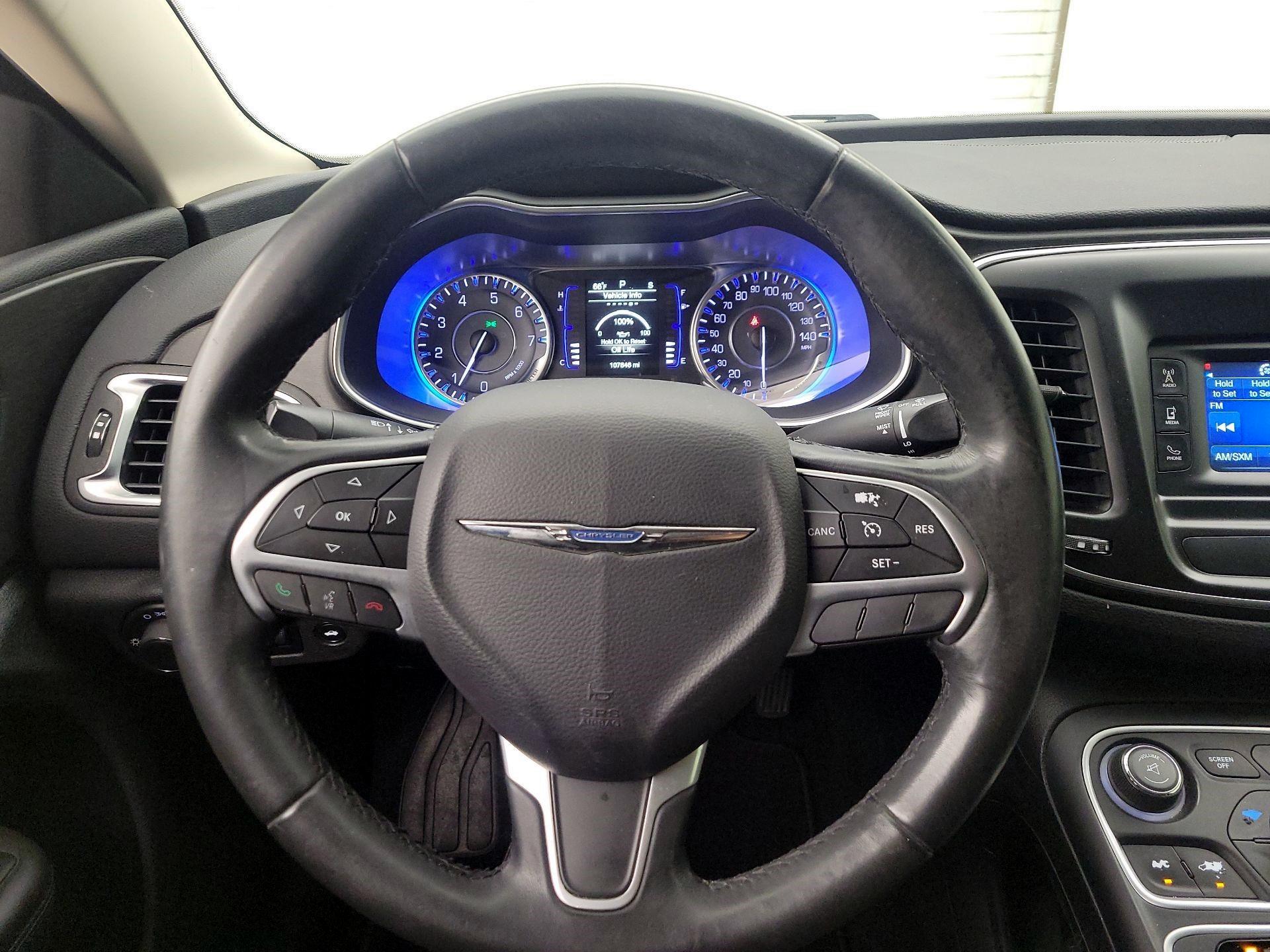 Thumbnail: 2016 Chrysler 200 - 10