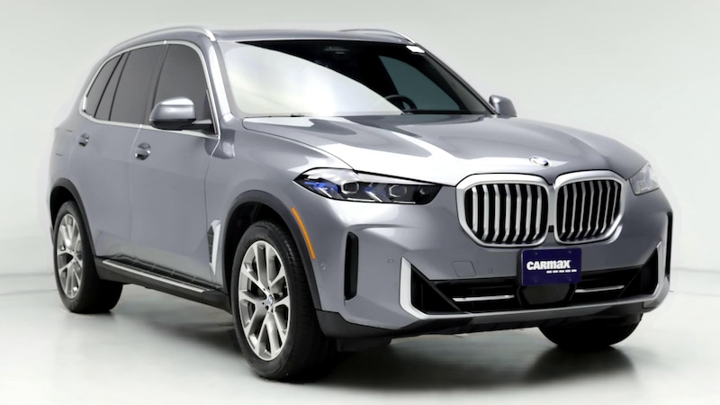 2024 BMW X5 xDrive40i Hero Image