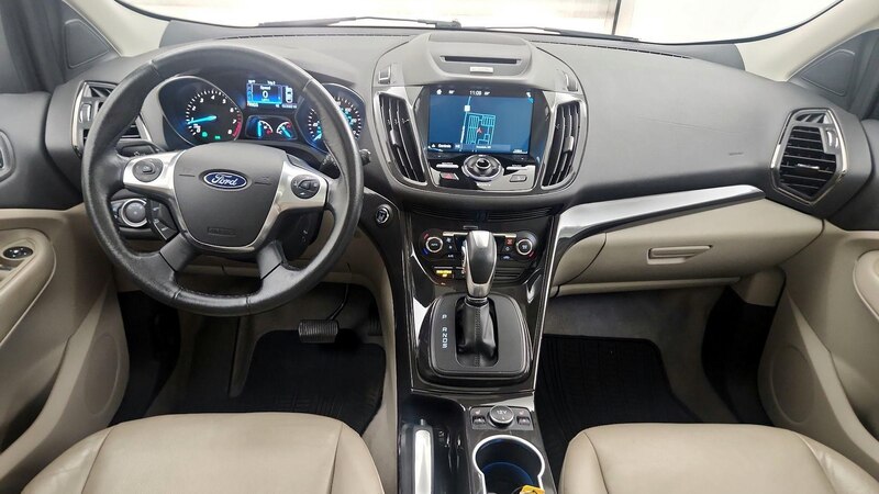 2016 Ford Escape Titanium 9