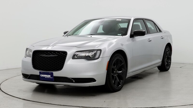 2020 Chrysler 300 Touring 4