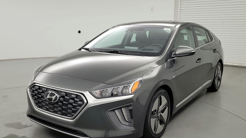 2020 Hyundai Ioniq SEL 3