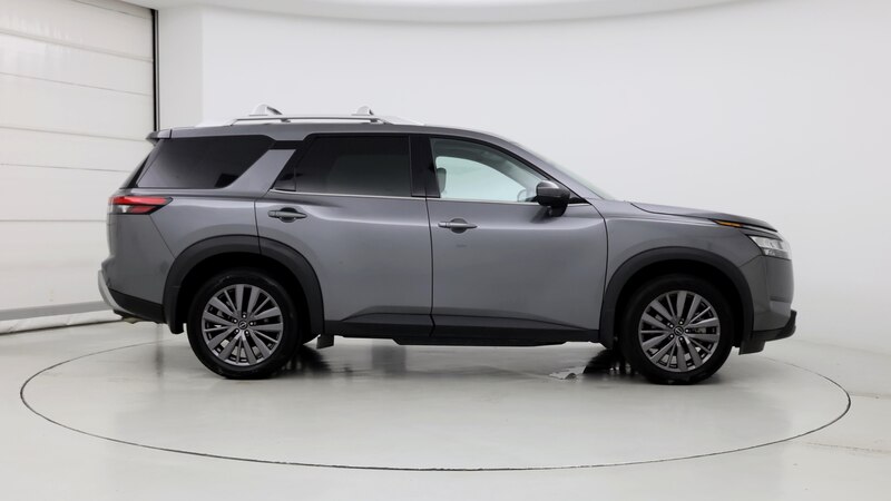 2023 Nissan Pathfinder SL 7