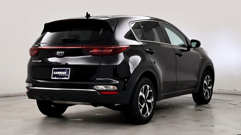 2022 Kia Sportage LX 8