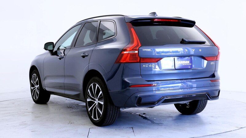 2024 Volvo XC60 B5 Plus 2