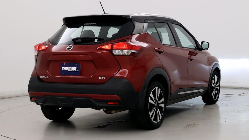 2019 Nissan Kicks SR 8