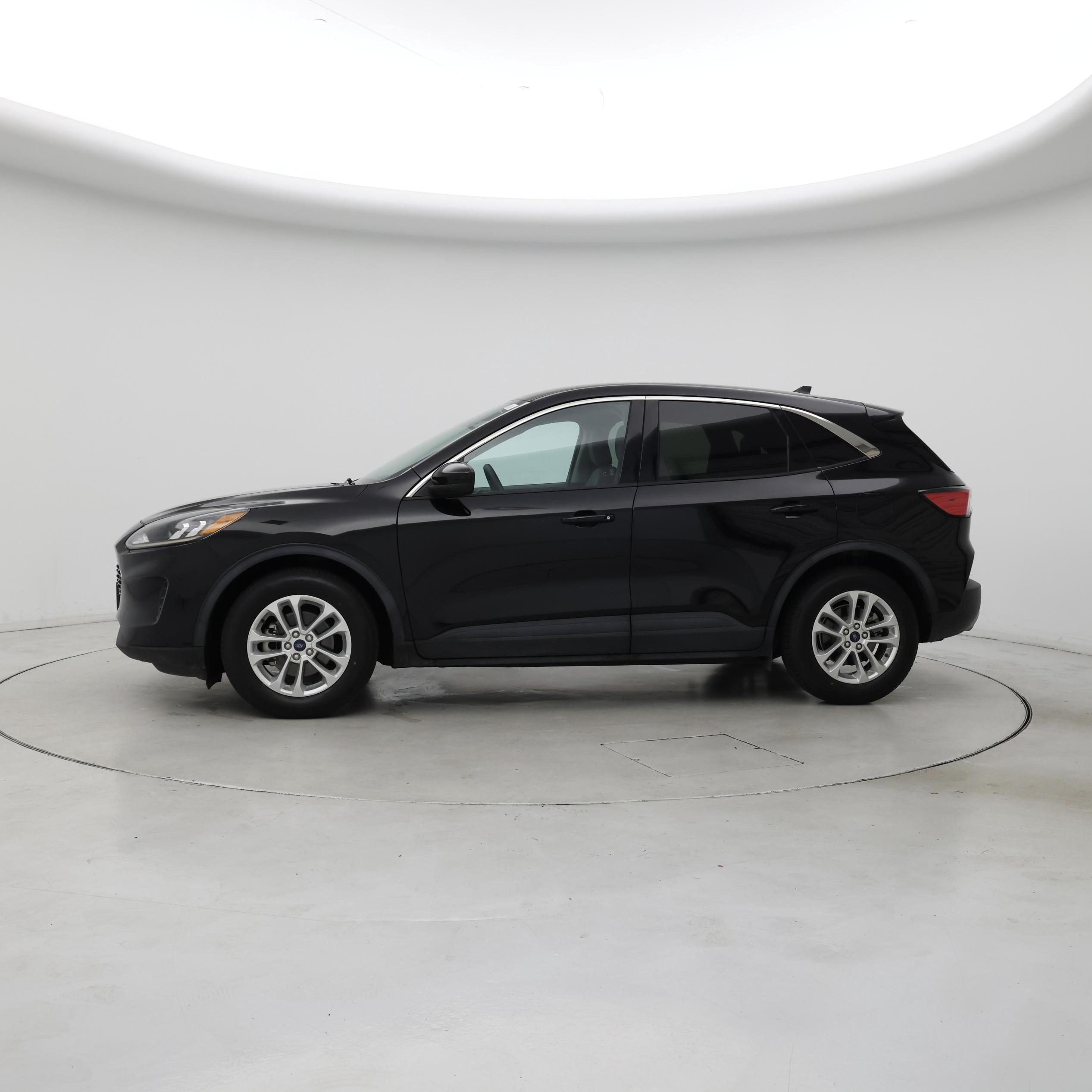 Thumbnail: 2020 Ford Escape - 3