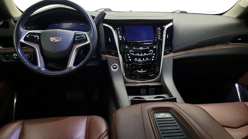 2019 Cadillac Escalade Luxury 9