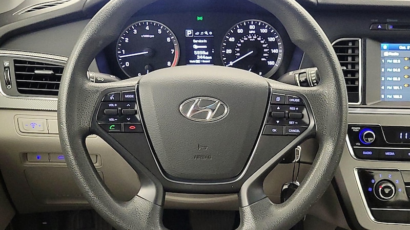 2016 Hyundai Sonata SE 10