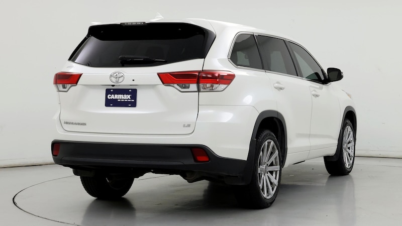 2018 Toyota Highlander Plus 8