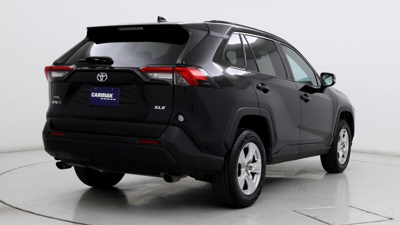 2019 Toyota RAV4 XLE 8