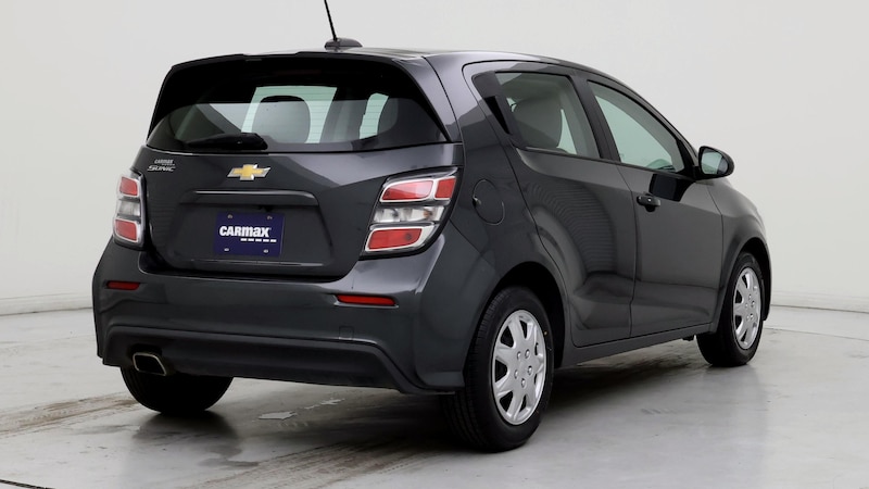 2020 Chevrolet Sonic LT 8