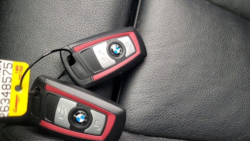 2015 BMW 3 Series 328xi 24