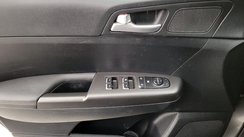 2022 Kia Sportage LX 12