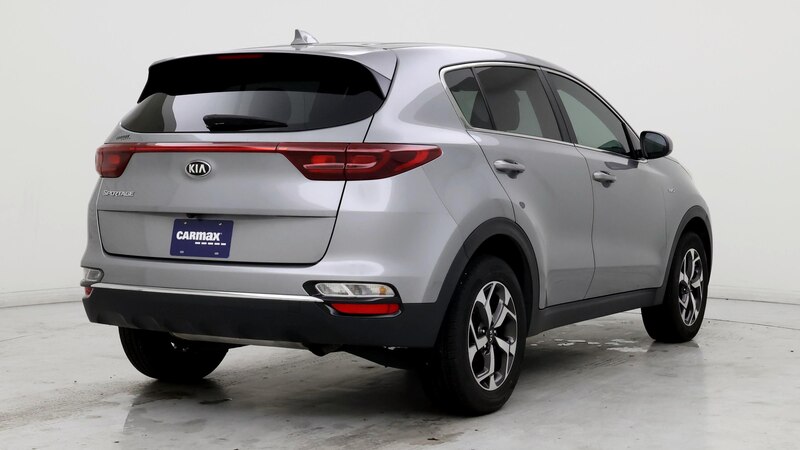 2022 Kia Sportage LX 8