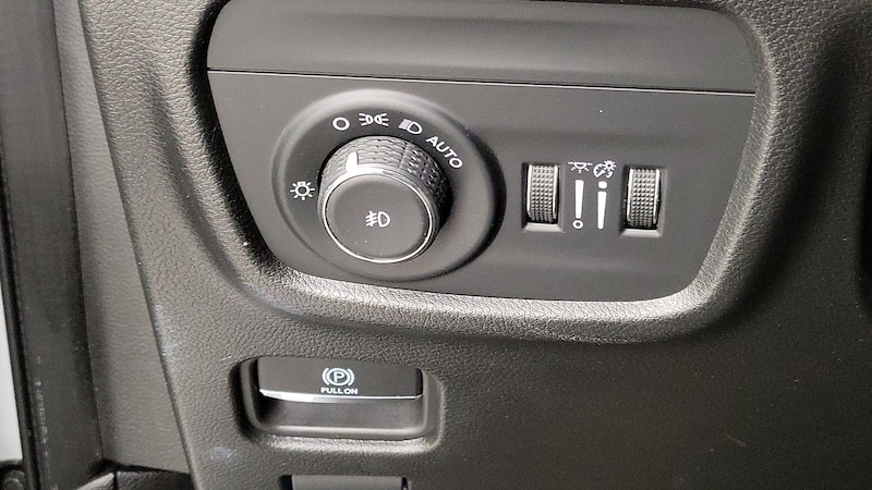 2023 Jeep Grand Cherokee L Overland 13