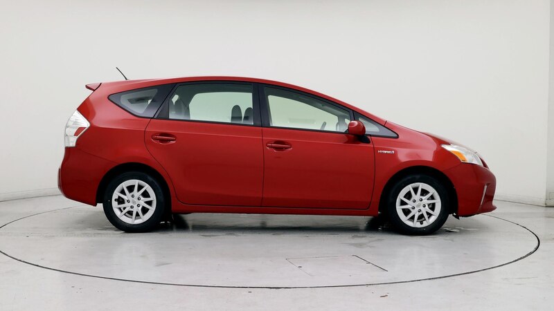 2014 Toyota Prius v Three 7