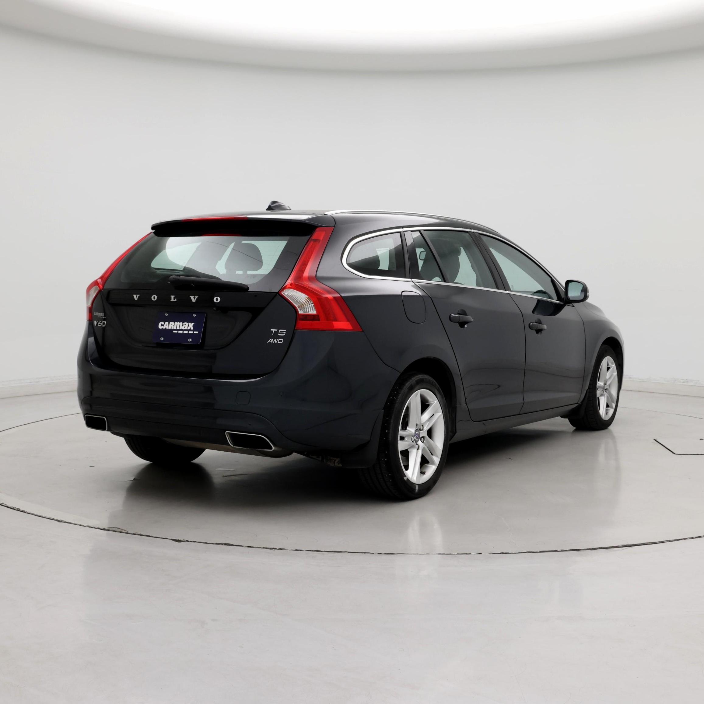 Thumbnail: 2015 Volvo V60 - 8
