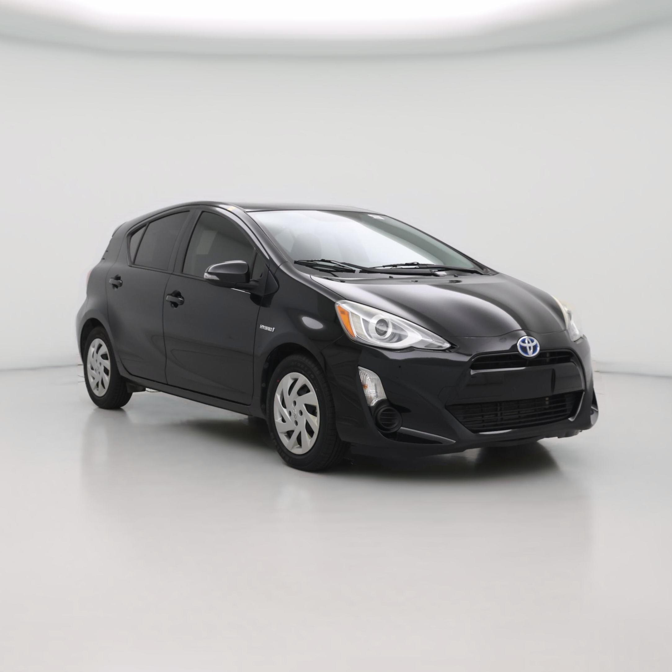 Thumbnail: 2015 Toyota Prius c - 1