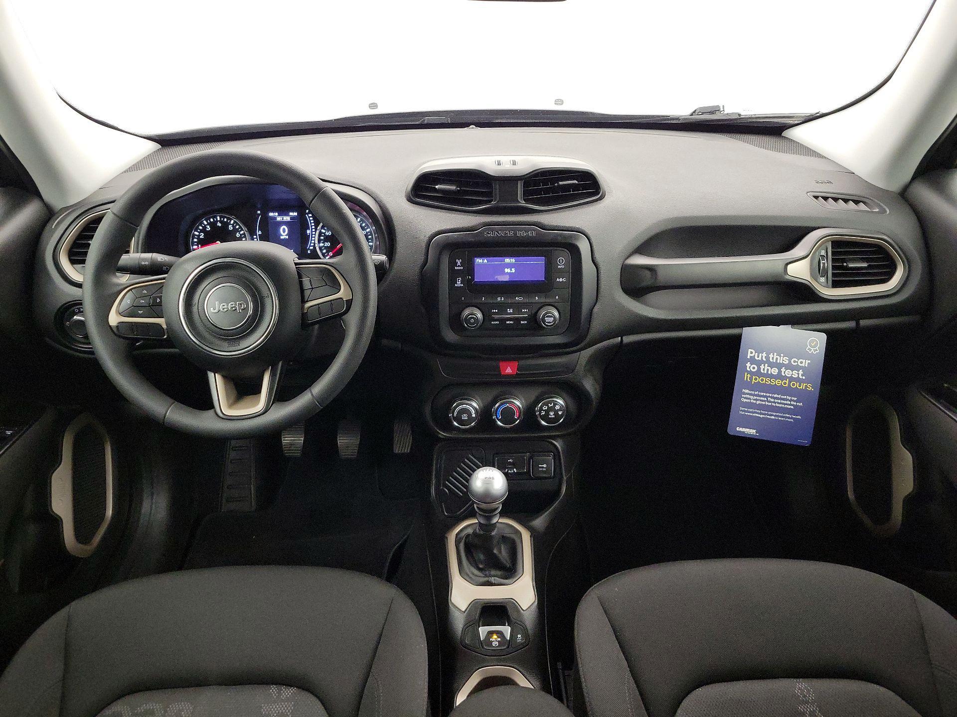 Thumbnail: 2017 Jeep Renegade - 9