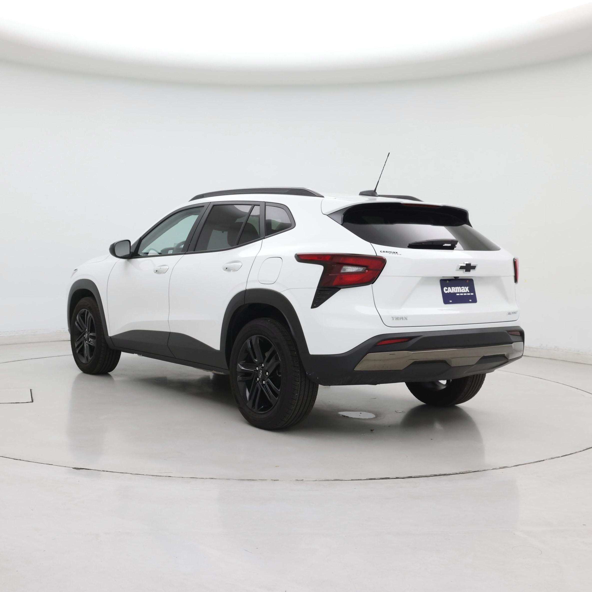 Thumbnail: 2024 Chevrolet Trax - 2