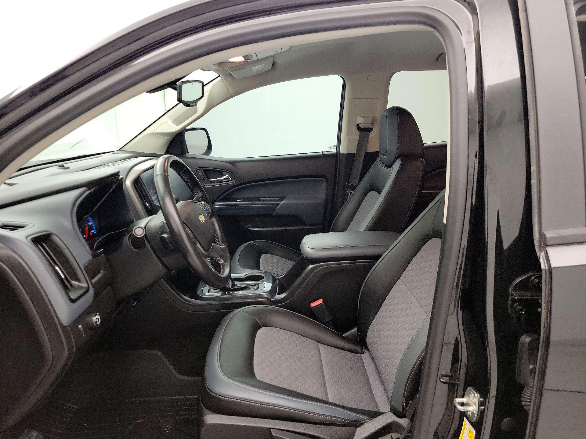 Thumbnail: 2017 Chevrolet Colorado - 11