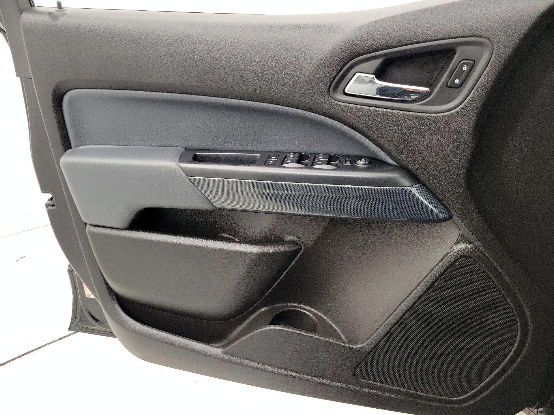 Thumbnail: 2017 Chevrolet Colorado - 12