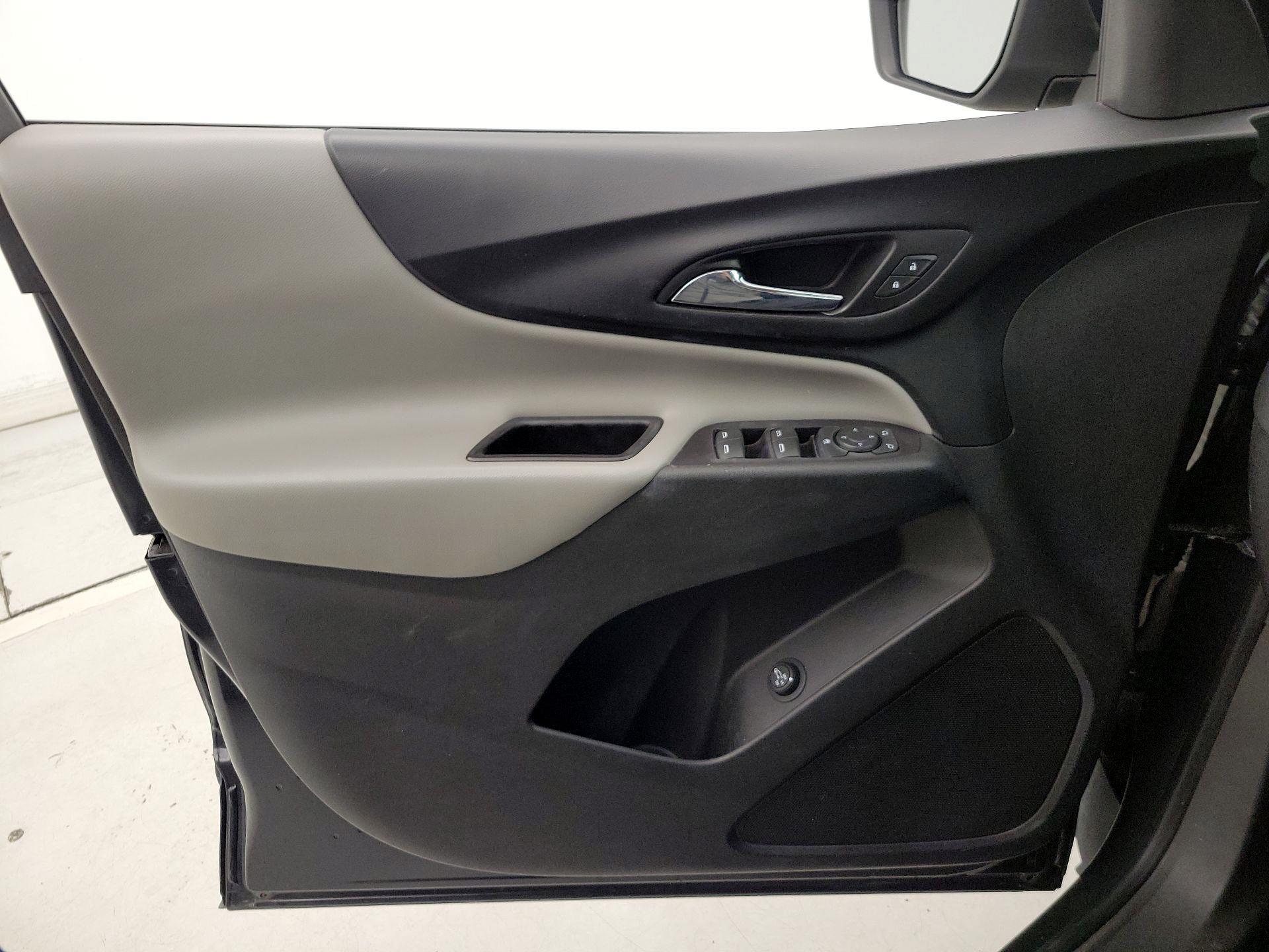 Thumbnail: 2018 Chevrolet Equinox - 12