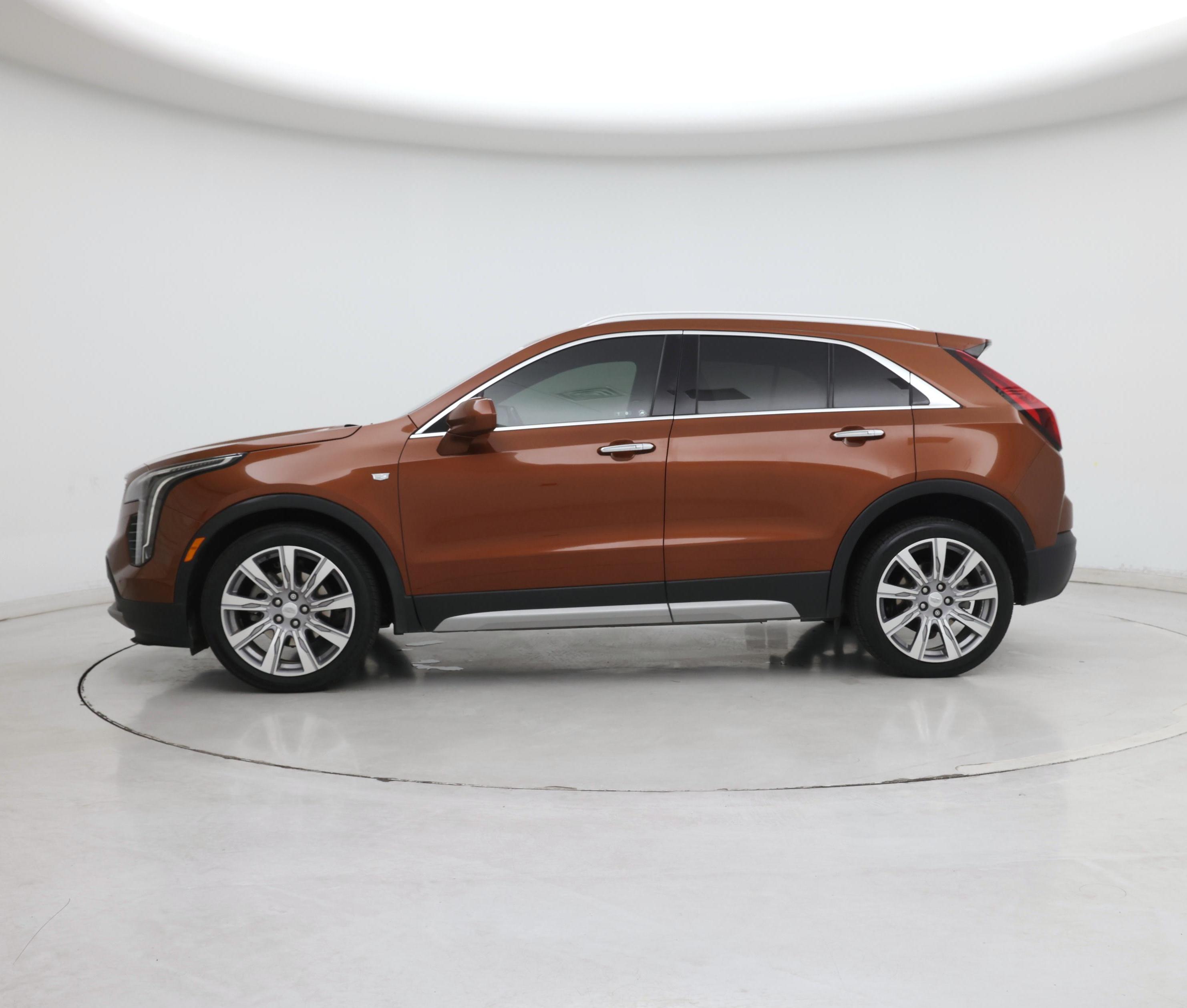 Thumbnail: 2020 Cadillac XT4 - 3