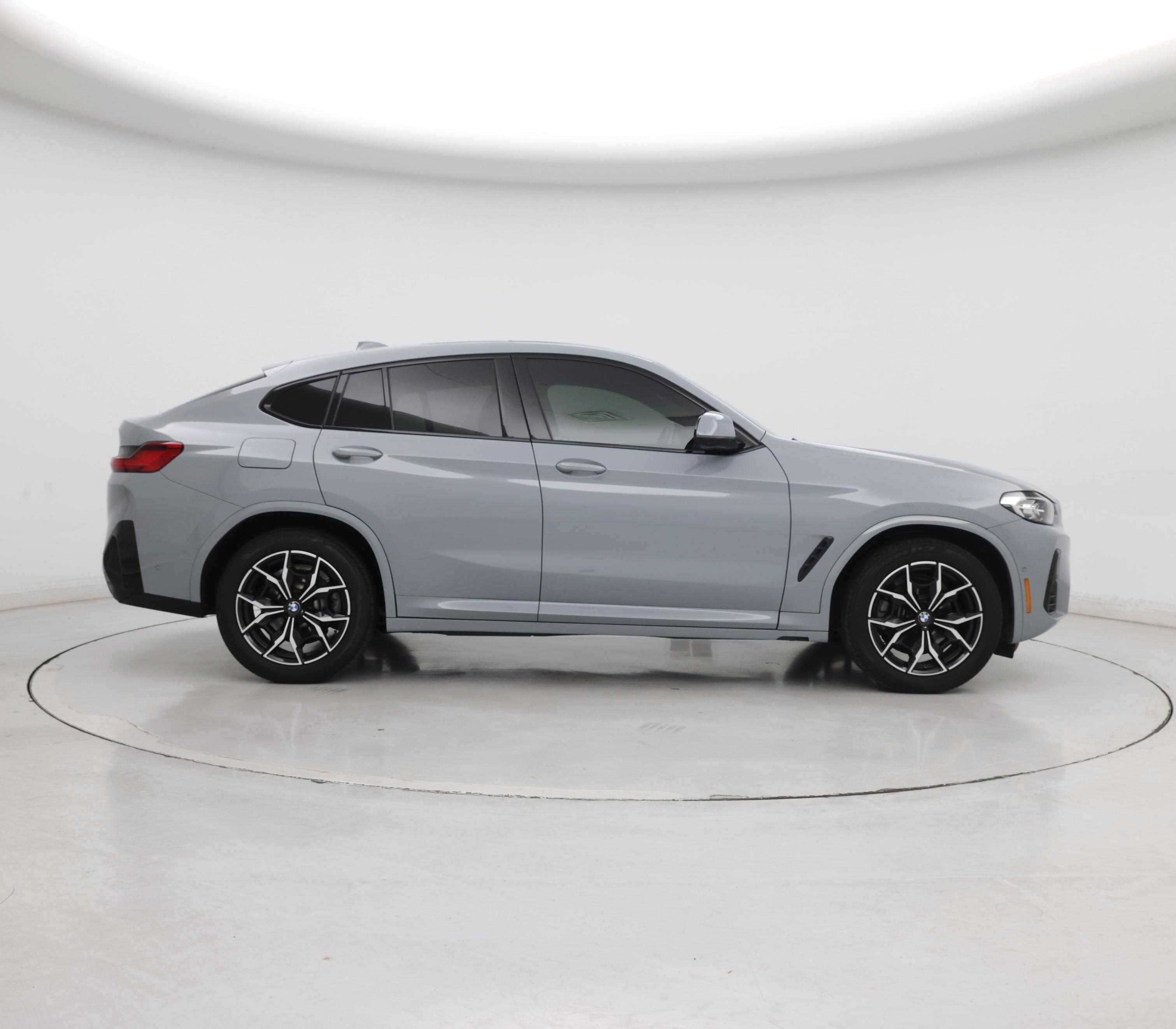 Thumbnail: 2022 BMW X4 - 7
