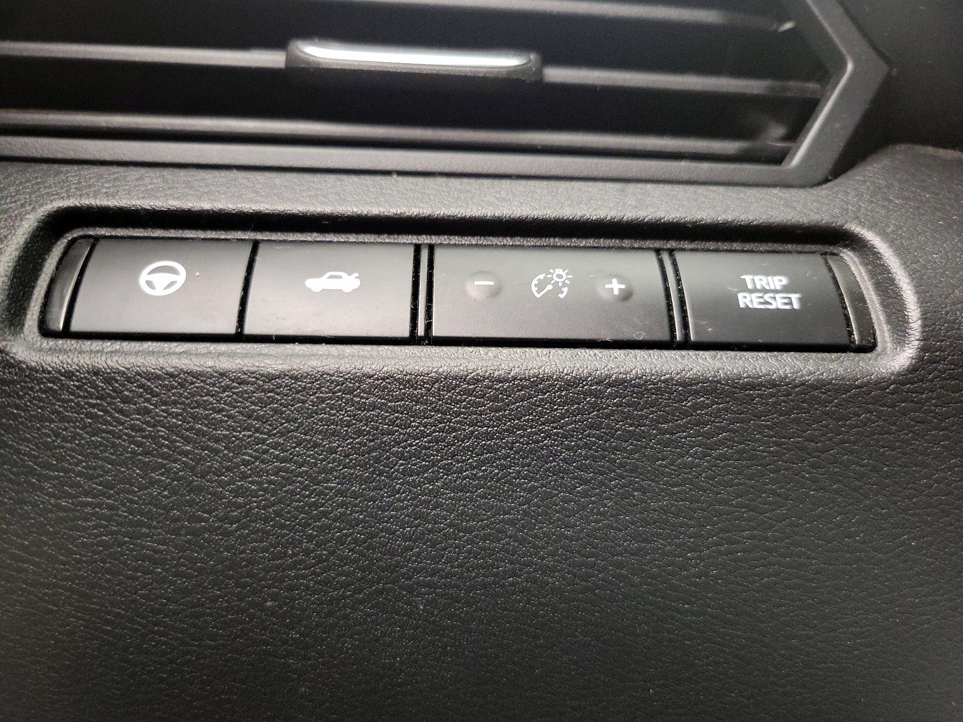 Thumbnail: 2019 Nissan Altima - 13