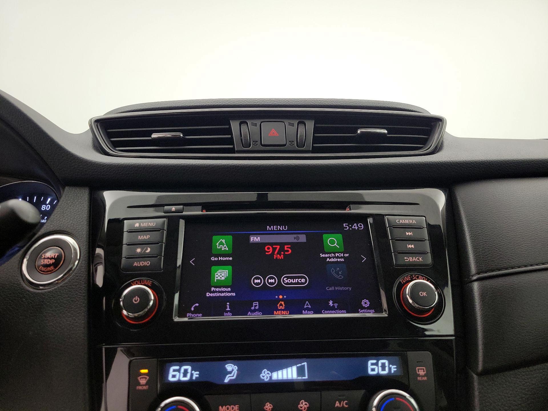 Thumbnail: 2018 Nissan Rogue - 16
