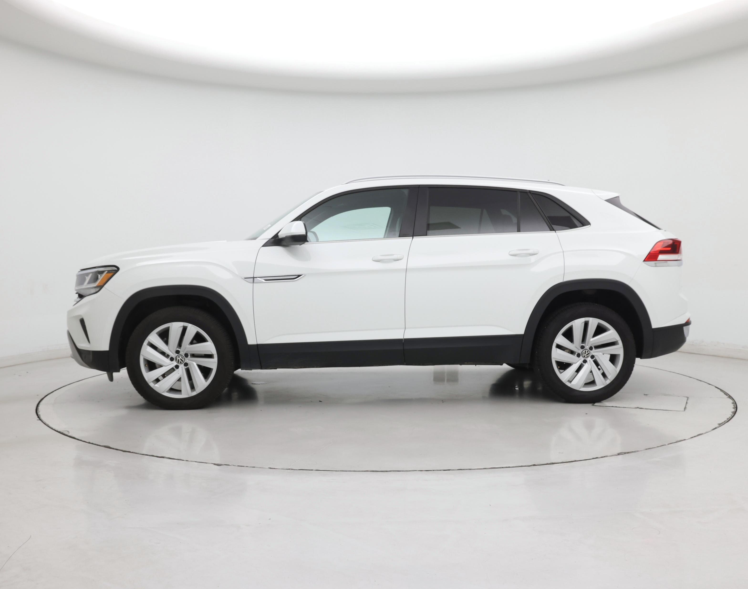 Thumbnail: 2022 Volkswagen Atlas - 3