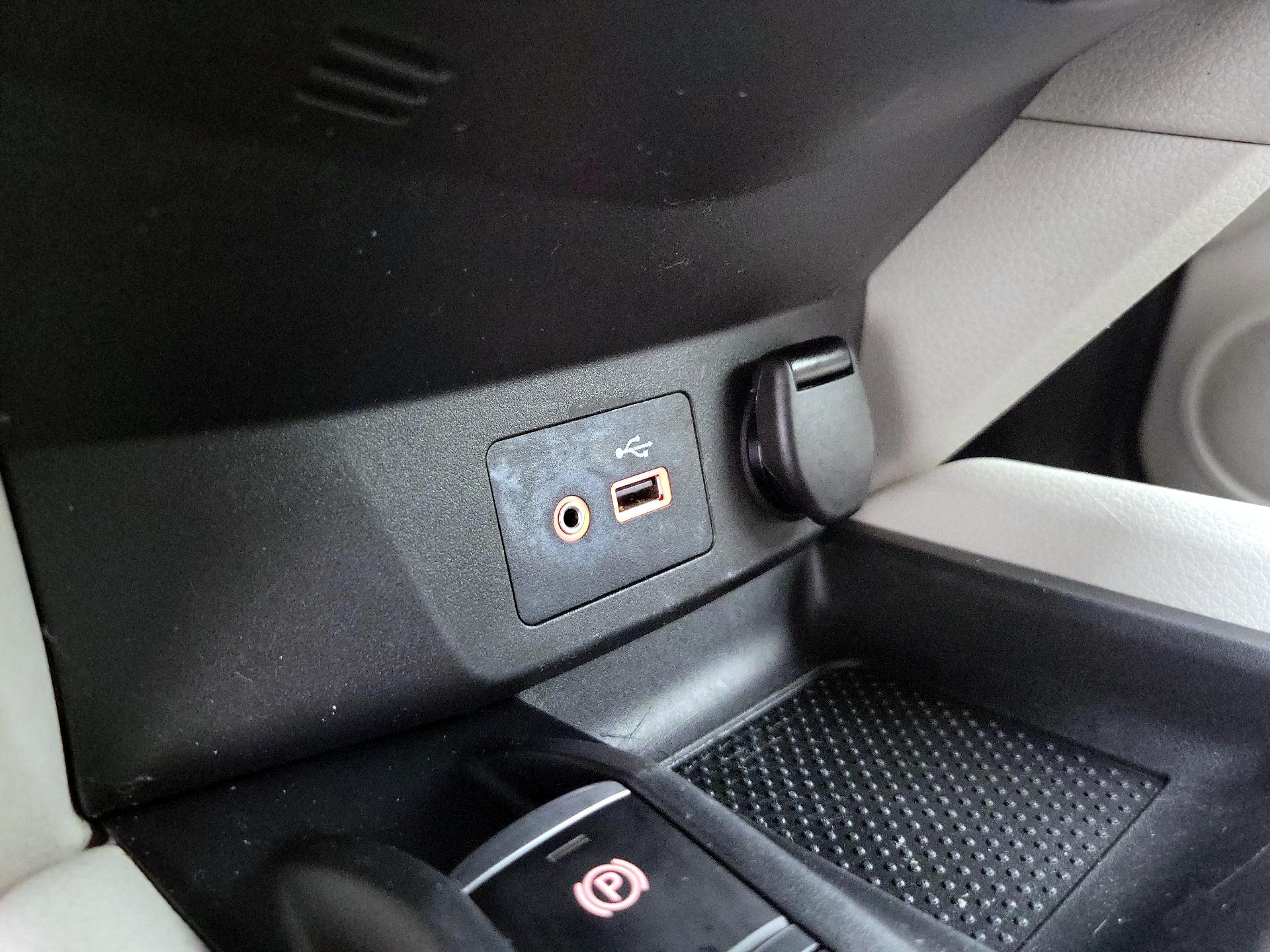 Thumbnail: 2019 Nissan Rogue Sport - 19