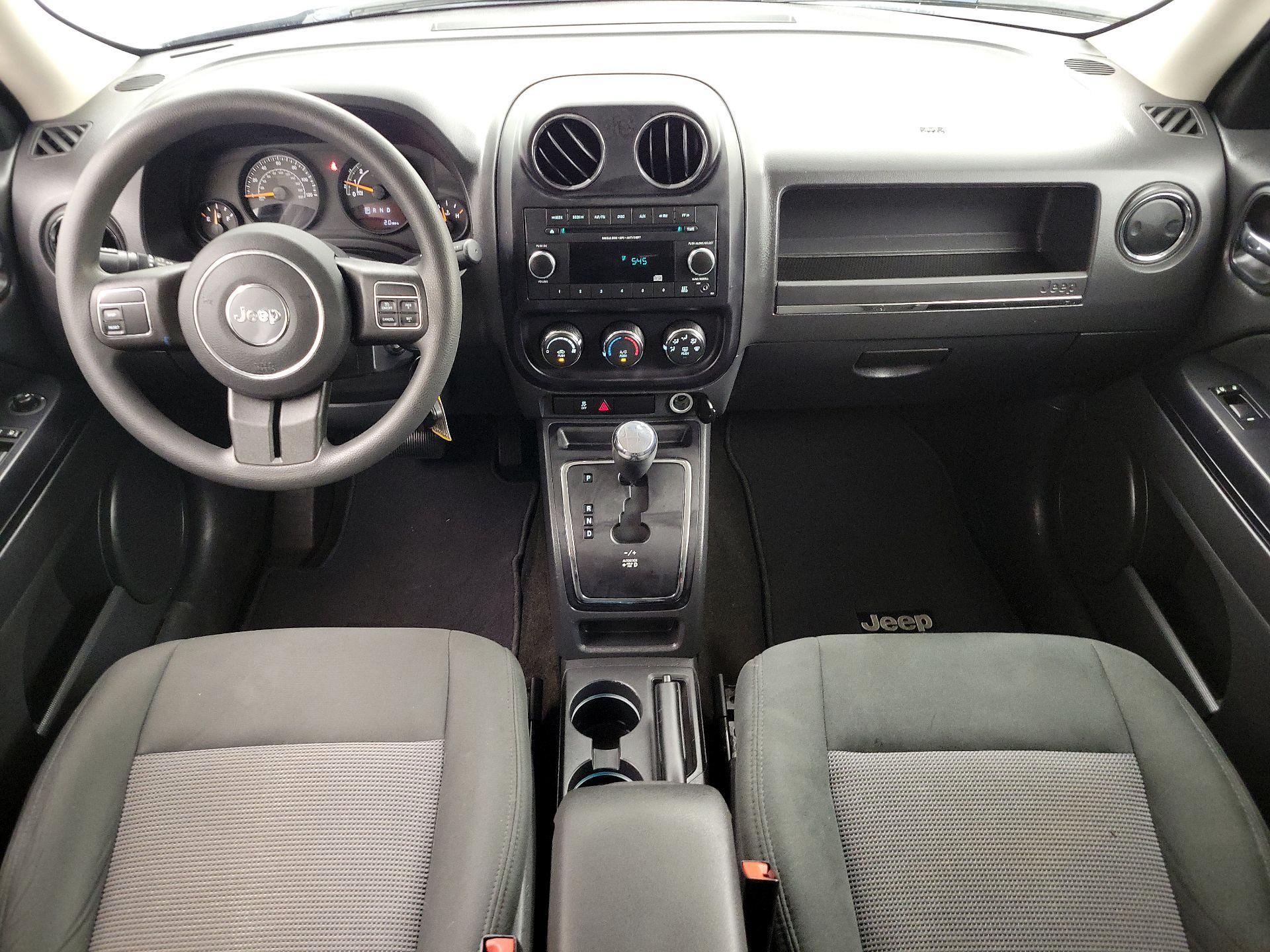 Thumbnail: 2015 Jeep Patriot - 9