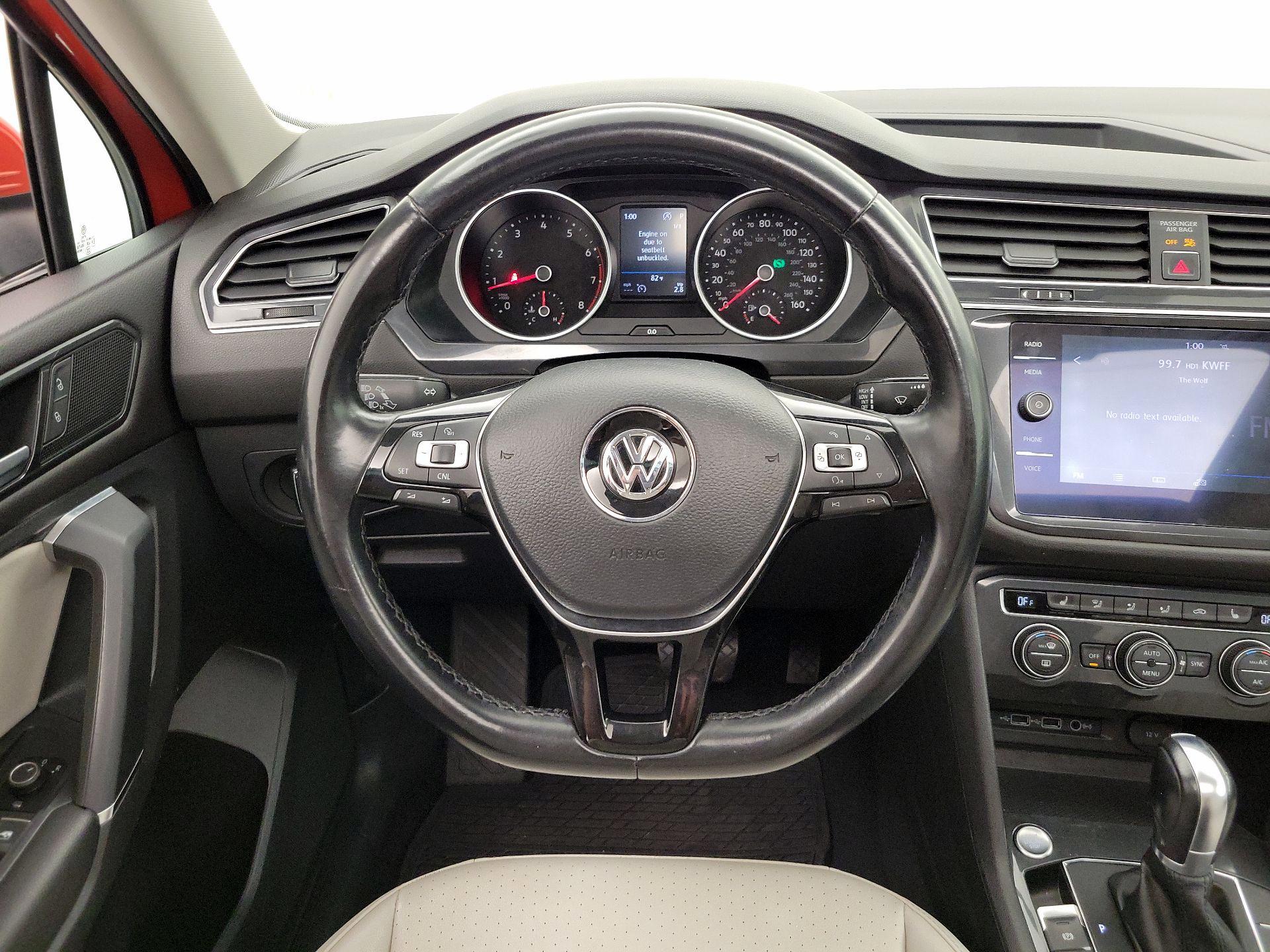 Thumbnail: 2018 Volkswagen Tiguan - 10
